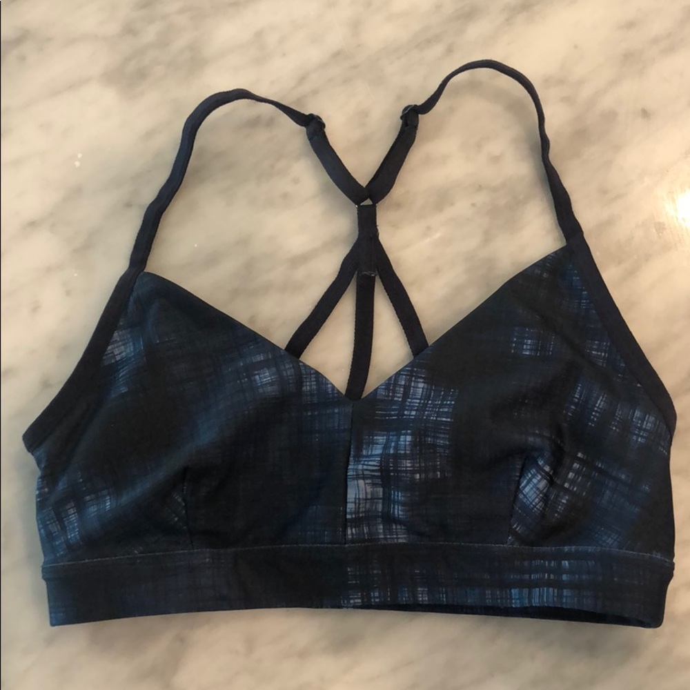 Blue trend pattern sports bra size Medium